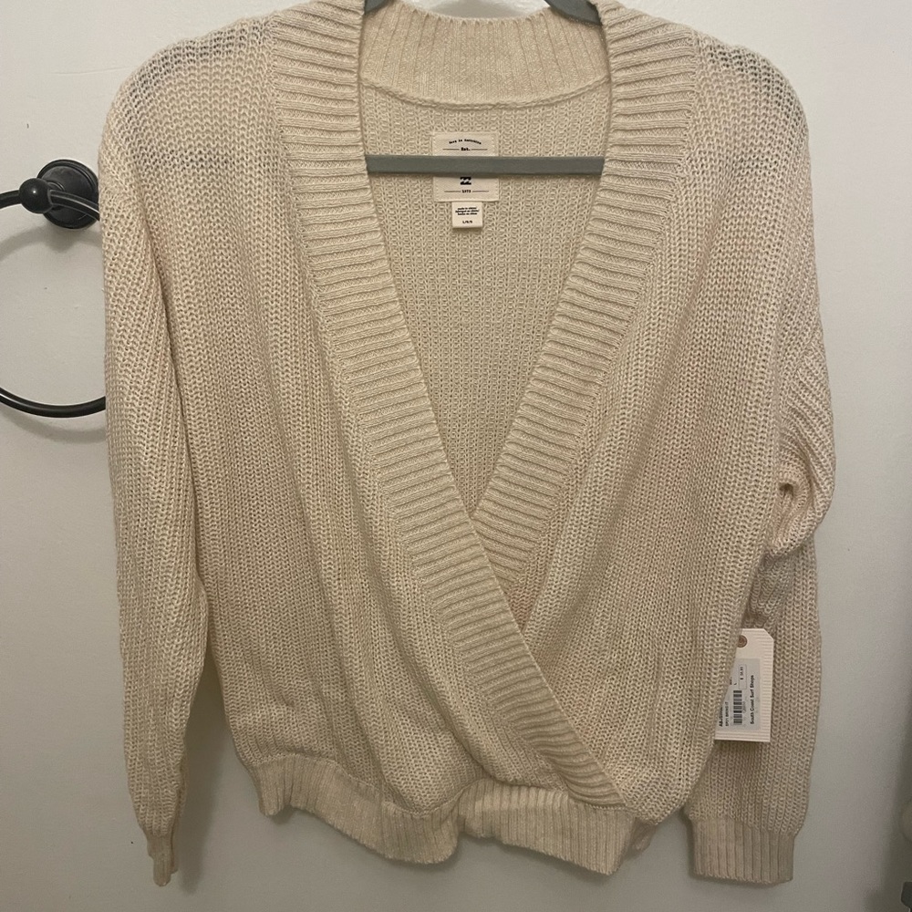 NWT Billabong Sweater